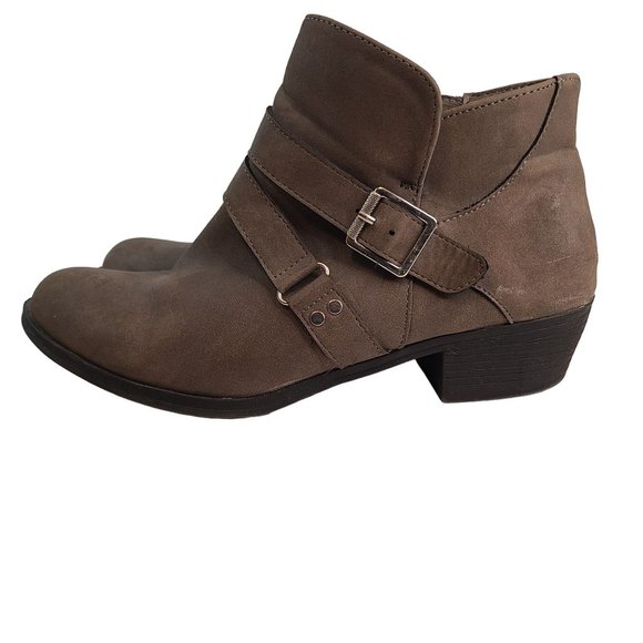 Me Too Womens Suede Block Heel Zip Up Angel Ankle Boots Gray Size 8.5M - Picture 1 of 11